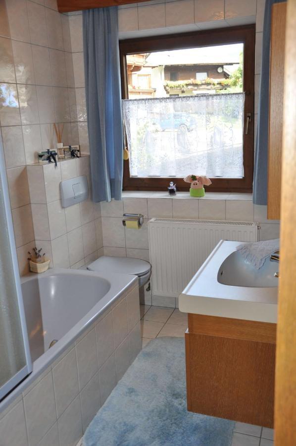 Ferienwohnung Pezzei Schlitters Ngoại thất bức ảnh