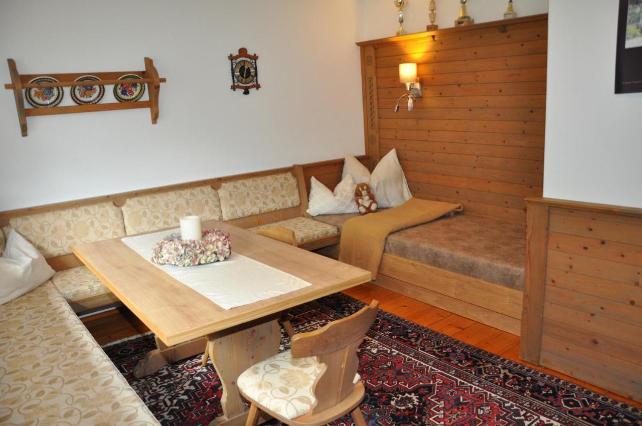 Ferienwohnung Pezzei Schlitters Ngoại thất bức ảnh